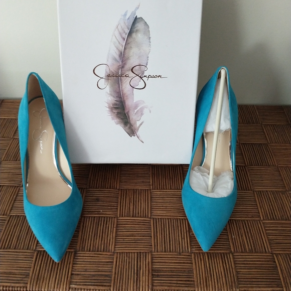 Shoes - Picture 3 of 4